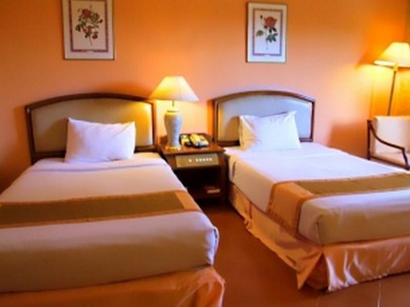 Pavilion Rim Kwai Resort Kanchanaburi Bagian luar foto
