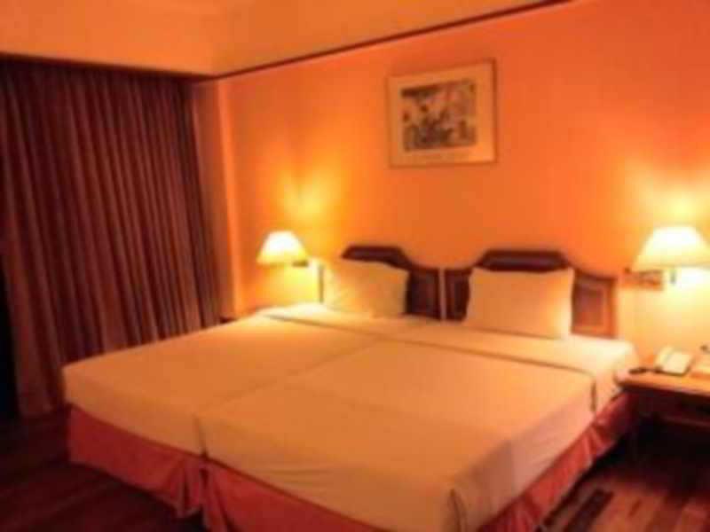 Pavilion Rim Kwai Resort Kanchanaburi Bagian luar foto